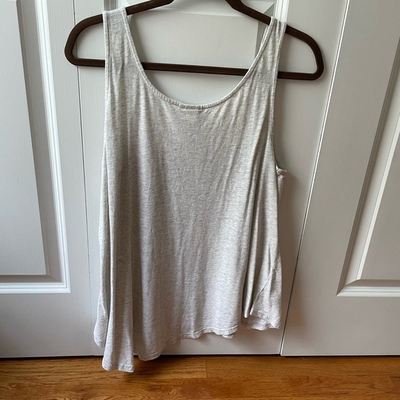 Torrid Rose Print Watercolor Draped Graphic Tank Top 0X - Picture 3 of 6